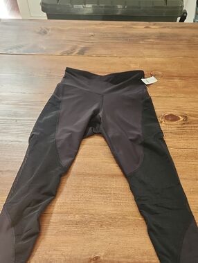 Old Navy Black High-Waist Athletic Leggings
